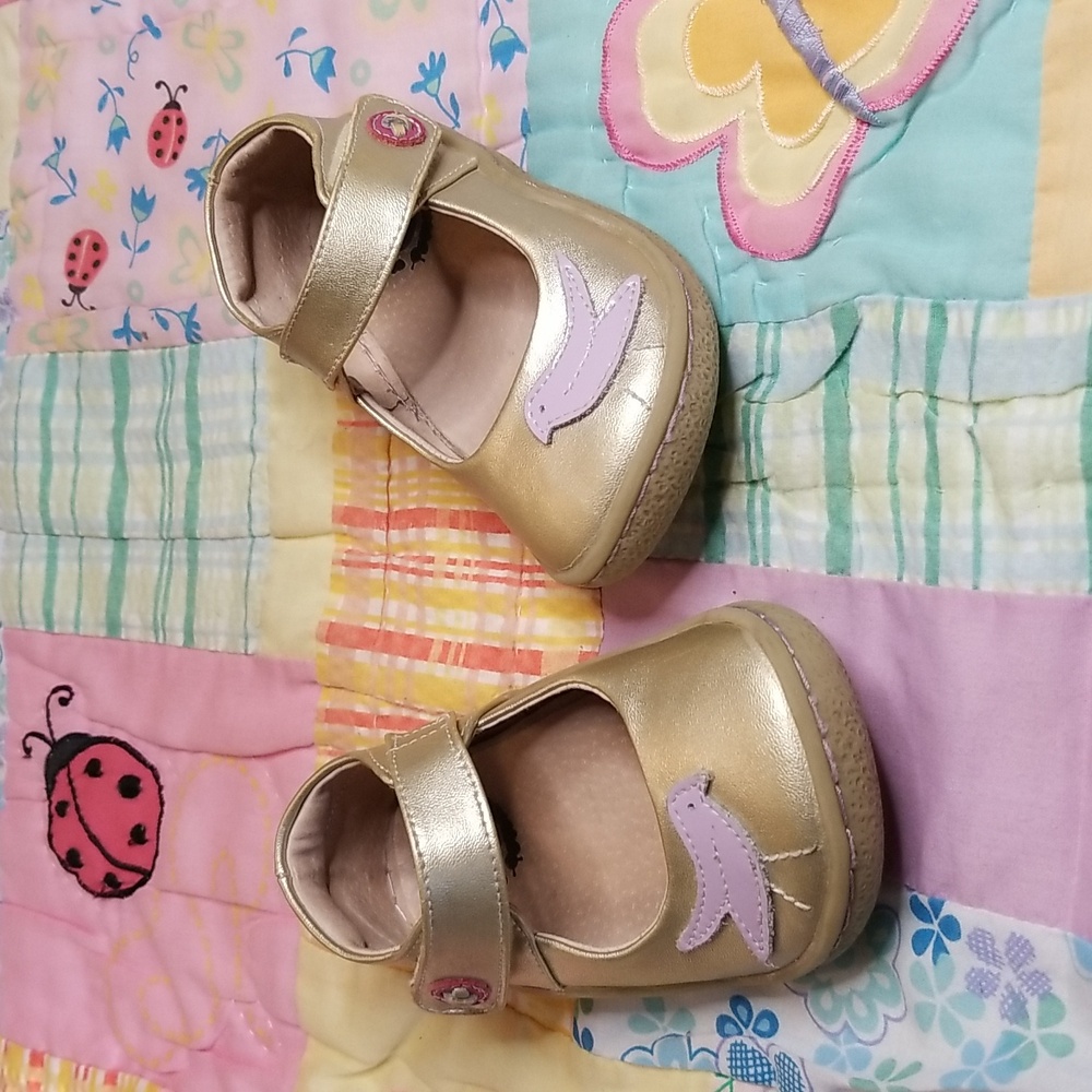 Livie & Luca Gold Metallic Leather  Pio Pio Mary Jane with Purple Bird Size 7 - Picture 8 of 8